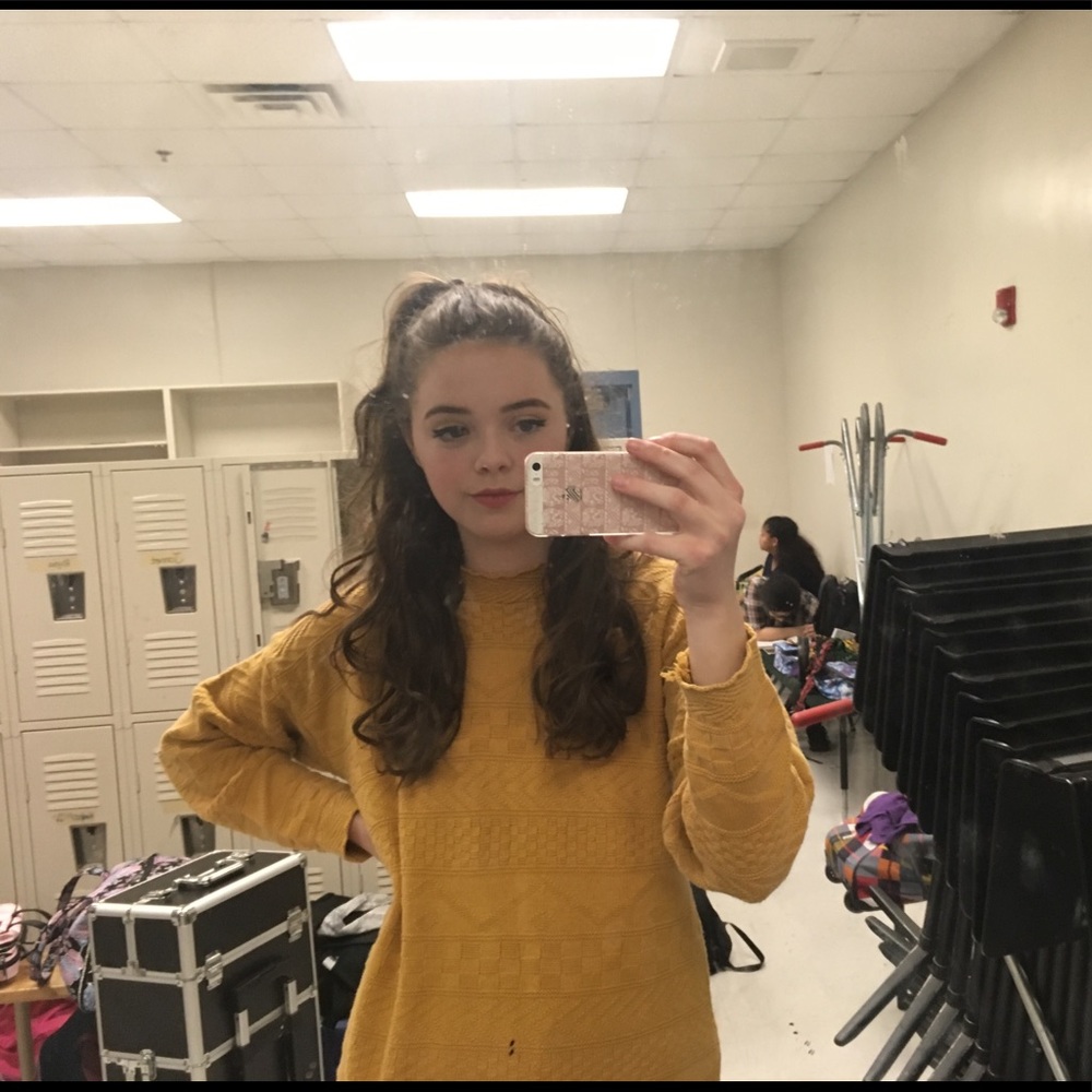 Meet your Posher, Abigail